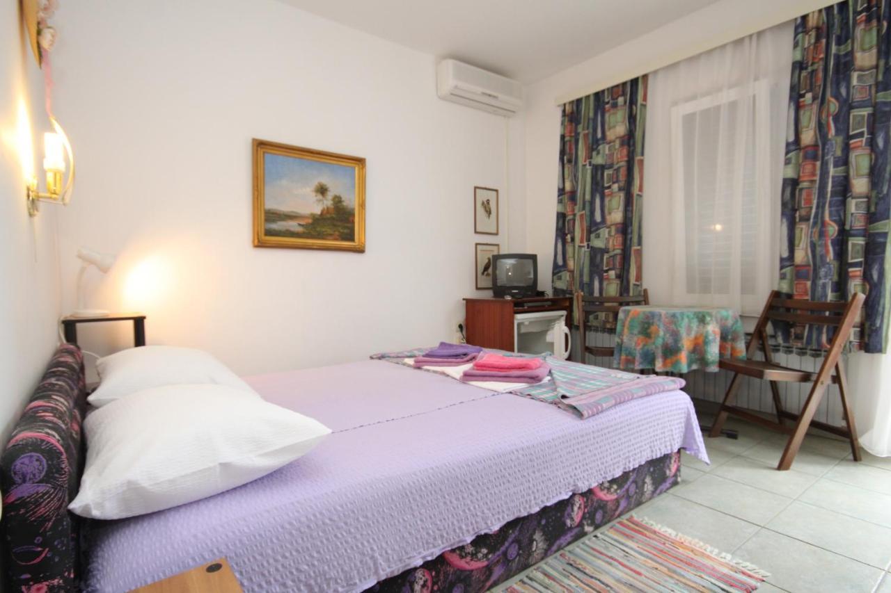 Double Room Mali Losinj 7953B Ngoại thất bức ảnh