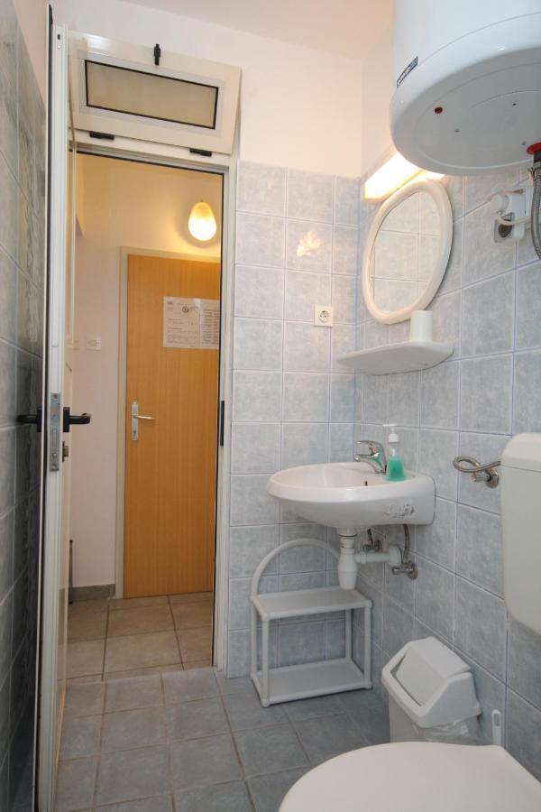 Double Room Mali Losinj 7953B Ngoại thất bức ảnh